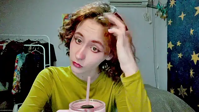 JoannaTompson online show from March 27, 1:40 am