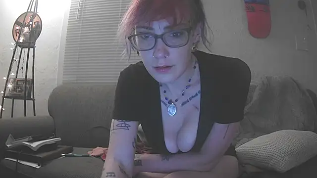 Emily0903 online show from May 4, 2:04 am