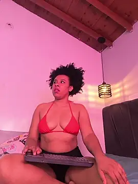 EmmilyBrant online show from March 10, 12:31 pm