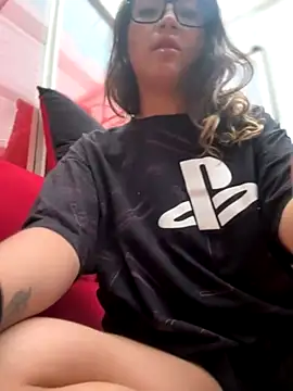 Snapshot of Mila_Morgan chatting on October 23, 3:18 pm Mila Morgan online show from October 23, 3:18 pm