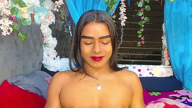 Snapshot of Karly_coffe chatting on October 5, 8:08 am Karly coffe online show from October 5, 8:08 am