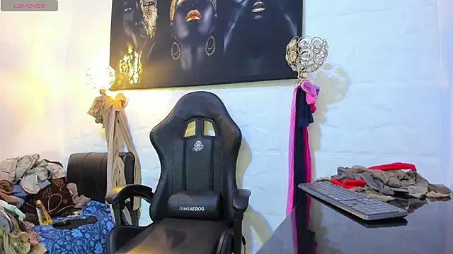 miss lucero1 online show from September 24, 1:59 am