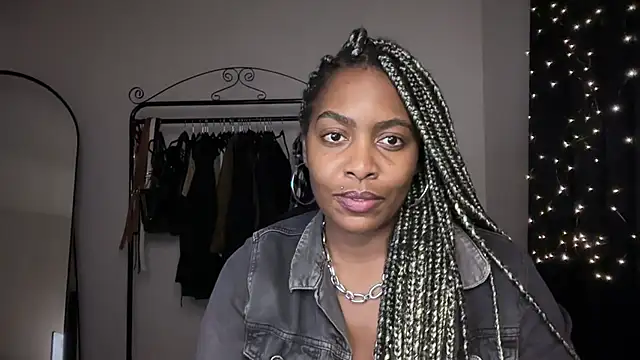 Snapshot of marisilva_br chatting on November 1, 3:32 am marisilva br online show from November 1, 3:32 am