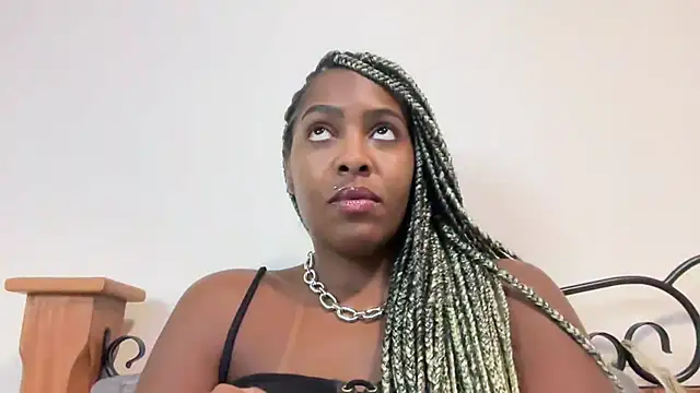 Snapshot of marisilva_br chatting on October 19, 12:45 am marisilva br online show from October 19, 12:45 am