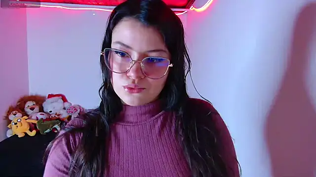 juli05star20 online show from December 18, 4:06 am