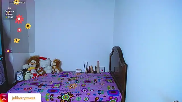 juli05star20 online show from October 3, 3:33 am