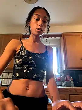 Snapshot of starrynikki chatting on September 25, 2:49 pm starrynikki online show from September 25, 2:49 pm
