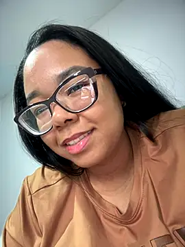 XMara online show from October 30, 7:15 pm