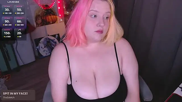 lissamuff online show from October 18, 1:58 pm