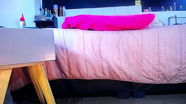 Snapshot of bellatrixx_69 chatting on October 16, 11:46 am bellatrixx 69 online show from October 16, 11:46 am