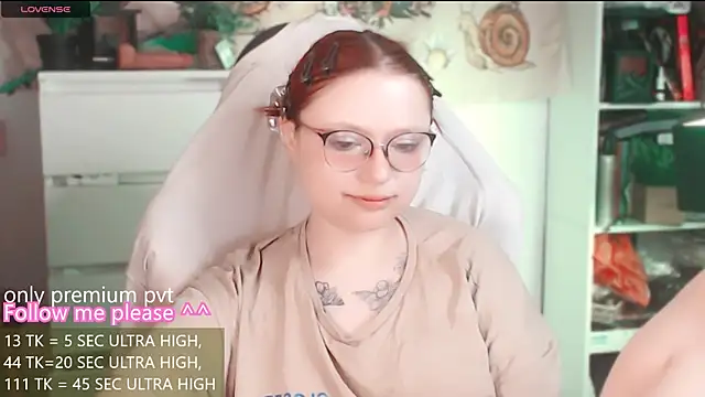 me  hanna online show from April 5, 3:16 am