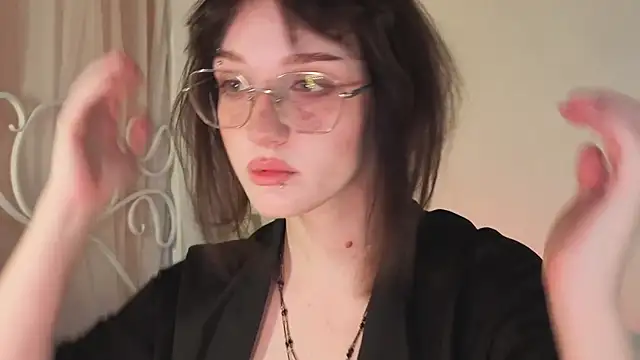 ELLIEJAY online show from October 22, 5:23 am