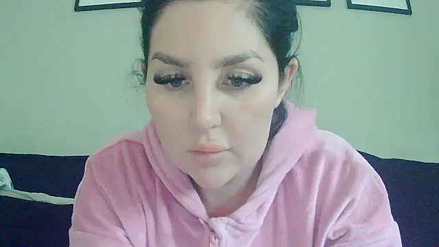 Snapshot of magical_mia chatting on September 26, 1:20 pm magical mia online show from September 26, 1:20 pm