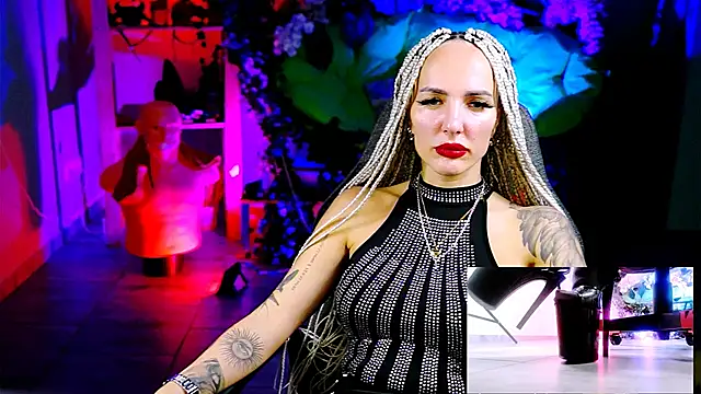 MonicaMaxwel online show from November 9, 12:45 pm