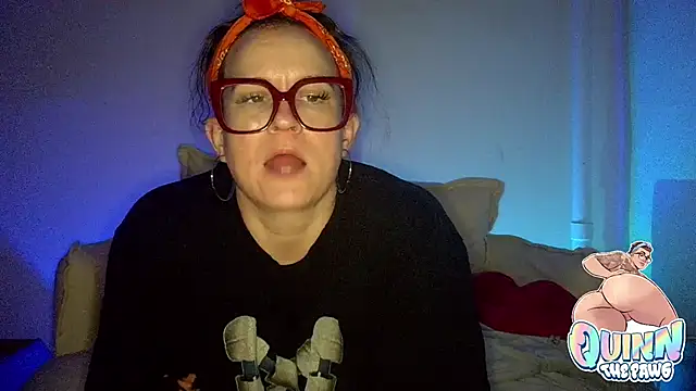 quinnmariexo online show from November 14, 2:22 am