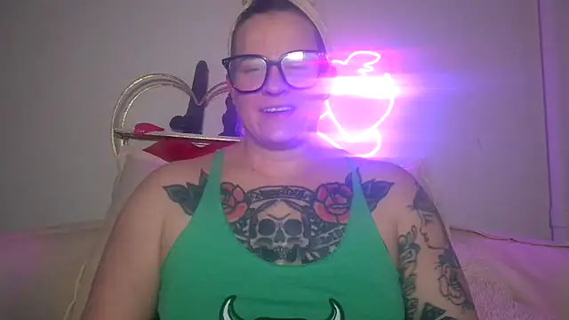 quinnmariexo online show from February 12, 4:36 am