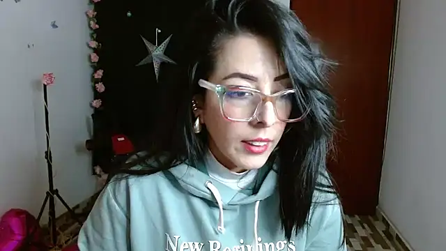 ella peck online show from February 25, 5:28 am