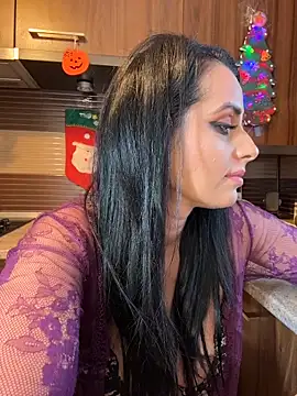 Hotmomcheckk  online show from December 16, 2:23 pm