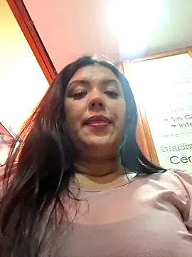 Sophie-hatter online show from April 21, 6:15 pm