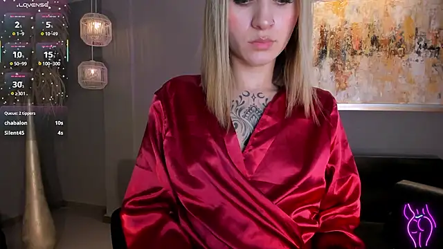 MollySundersX online show from March 12, 5:32 am