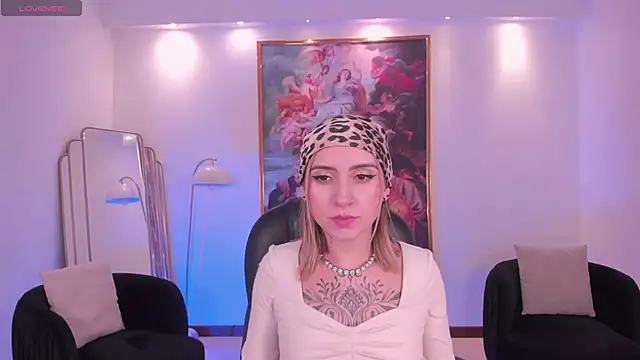 MollySundersX online show from March 25, 4:06 am