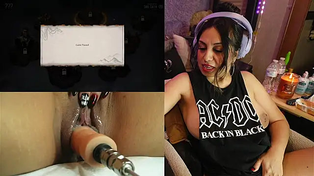 Snapshot of IndiaBlaze chatting on November 1, 4:05 am IndiaBlaze online show from November 1, 4:05 am