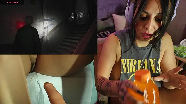 Snapshot of IndiaBlaze chatting on October 9, 4:27 am IndiaBlaze online show from October 9, 4:27 am