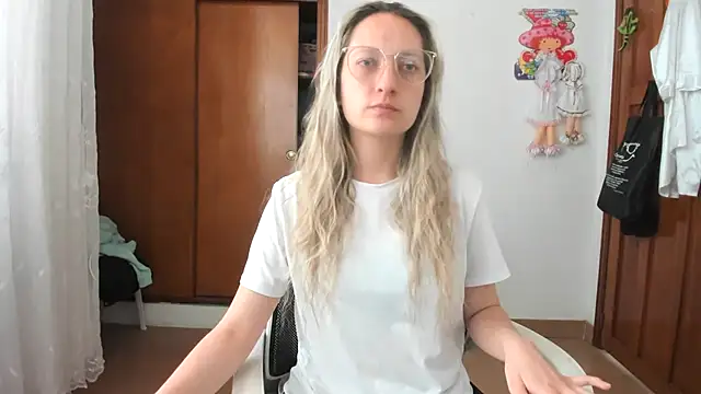 Adele johnsonn1 online show from October 2, 3:50 pm