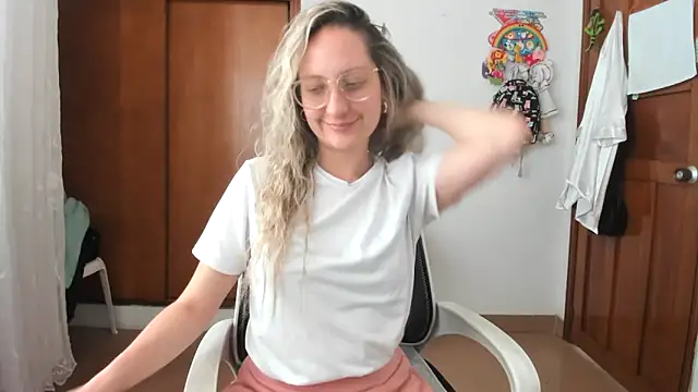 Adele johnsonn1 online show from October 7, 2:43 pm