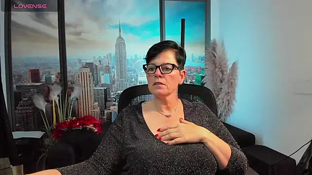 Snapshot of ninarandmann chatting on October 16, 4:20 pm ninarandmann online show from October 16, 4:20 pm