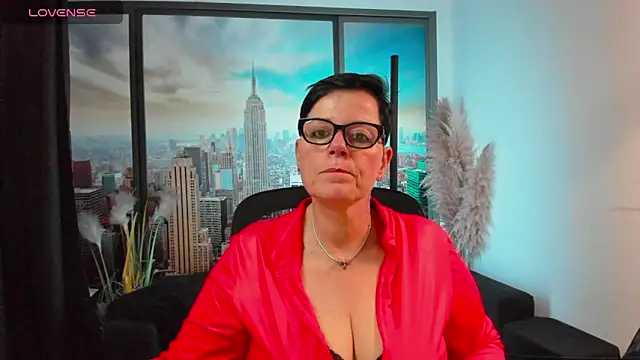 Snapshot of ninarandmann chatting on October 27, 5:41 pm ninarandmann online show from October 27, 5:41 pm