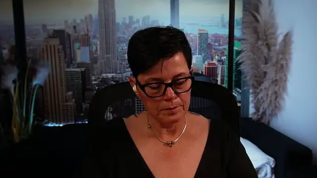 Snapshot of ninarandmann chatting on October 30, 8:43 pm ninarandmann online show from October 30, 8:43 pm