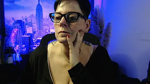 ninarandmann online show from January 17, 6:15 pm