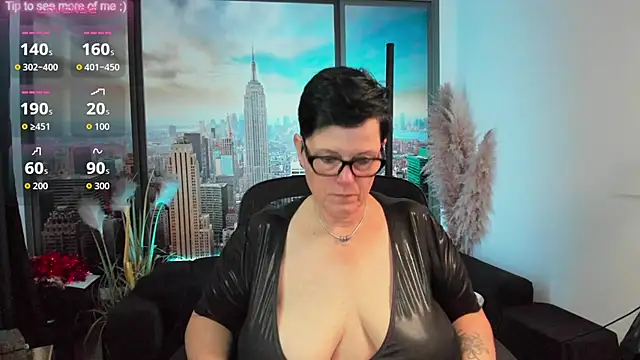 Snapshot of ninarandmann chatting on October 20, 5:38 pm ninarandmann online show from October 20, 5:38 pm