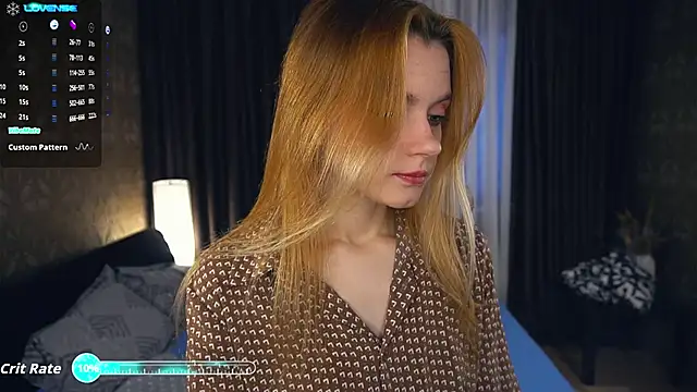 Snapshot of MariamAven chatting on October 15, 5:54 am MariamAven online show from October 15, 5:54 am