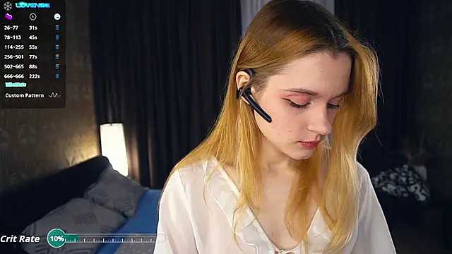 Snapshot of MariamAven chatting on October 23, 5:57 am MariamAven online show from October 23, 5:57 am