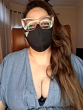 SEXY-Sardarni online show from May 7, 8:40 am