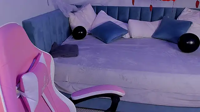 Jane Hayes online show from October 31, 1:18 am