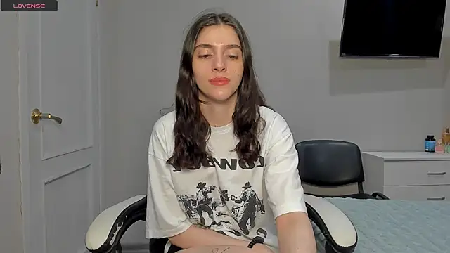 broosnica1 online show from December 17, 11:03 am