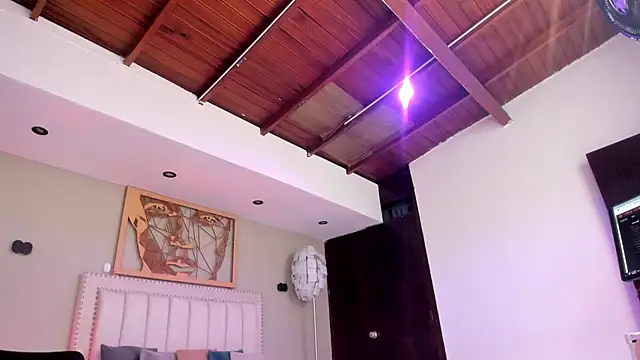  AlejaCruz  online show from April 1, 5:21 pm