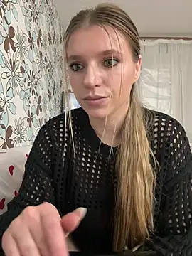 adel secret online show from March 5, 8:59 pm