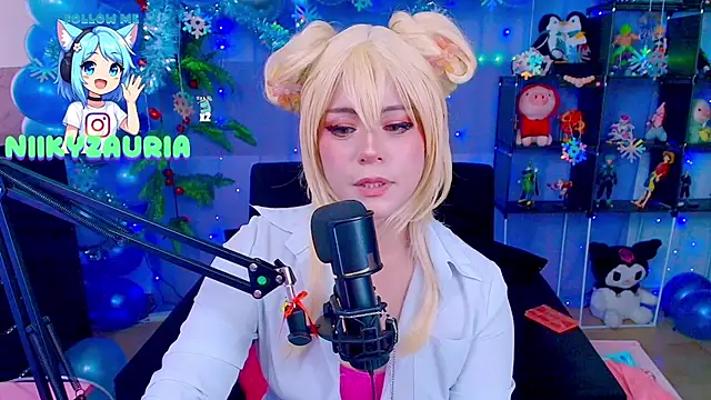  niiky online show from December 4, 4:52 pm