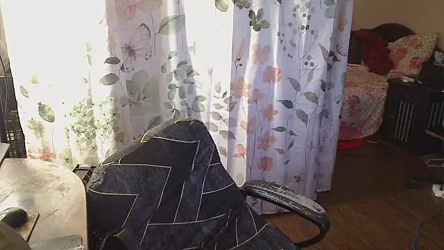 Ireallysquirt online show from April 19, 1:27 am