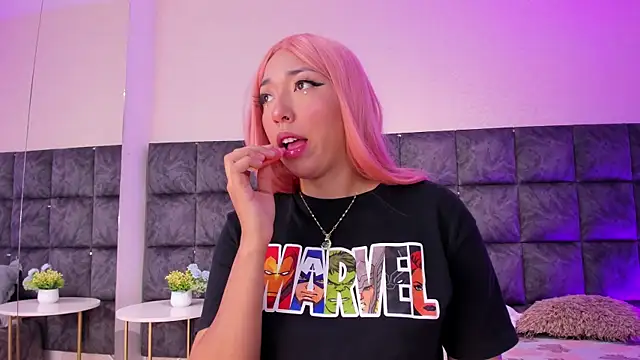 EmilyReevess online show from September 10, 2:06 pm