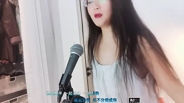 Snapshot of Floor_oo chatting on October 31, 3:38 pm Floor oo online show from October 31, 3:38 pm