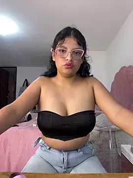 Snapshot of tati__22 chatting on October 6, 6:02 pm tati 22 online show from October 6, 6:02 pm