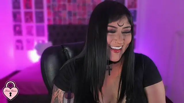 Snapshot of Tellme_Alexa chatting on October 25, 5:26 am Tellme Alexa online show from October 25, 5:26 am