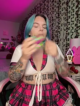 CherryBombBomb online show from April 4, 12:31 am