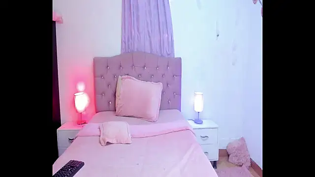 Latinabombsheell online show from October 27, 5:52 pm