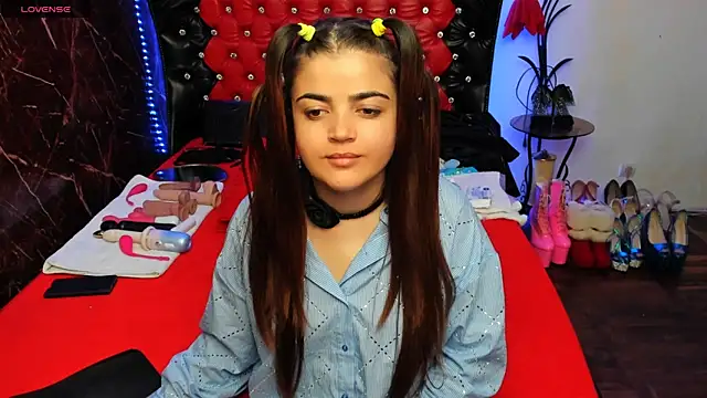 Snapshot of Anasunshine12 chatting on September 29, 1:32 am Anasunshine12 online show from September 29, 1:32 am